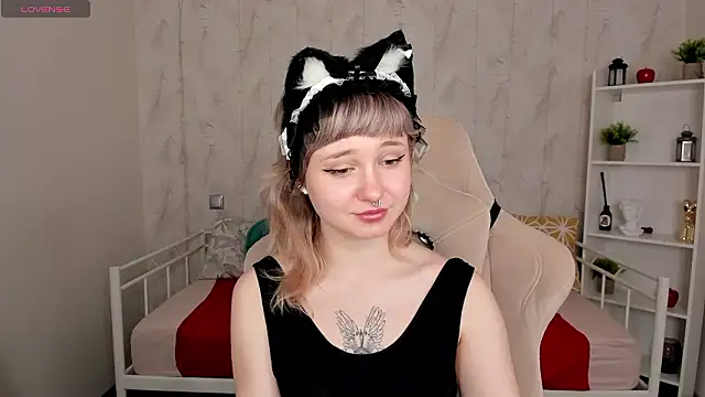 Tori_Cutie's cam snapshot