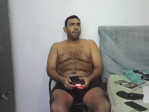 AlphaLatinoBear's cam snapshot