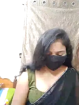 Keerthi-Telugu live sex cam