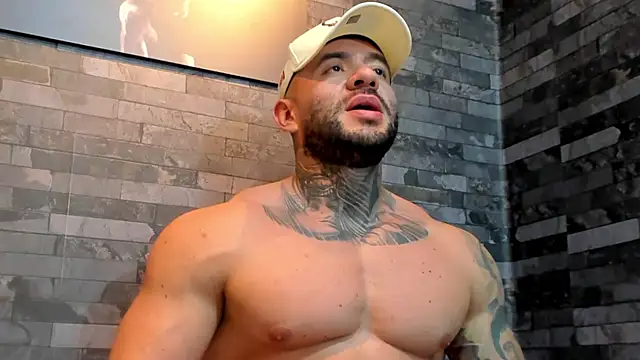 BruceDallas live sex cam