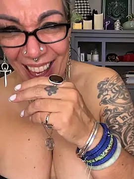 dieseldame1313 live sex cam