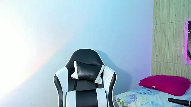 zendaya_wilson's cam snapshot