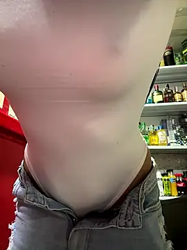 emilyjohanson live sex cam