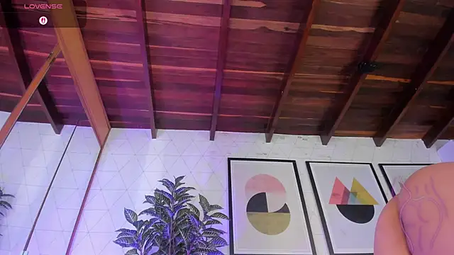 MiaKay1's cam snapshot