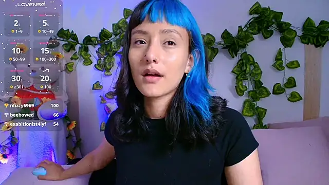 tati_cardenas's cam snapshot