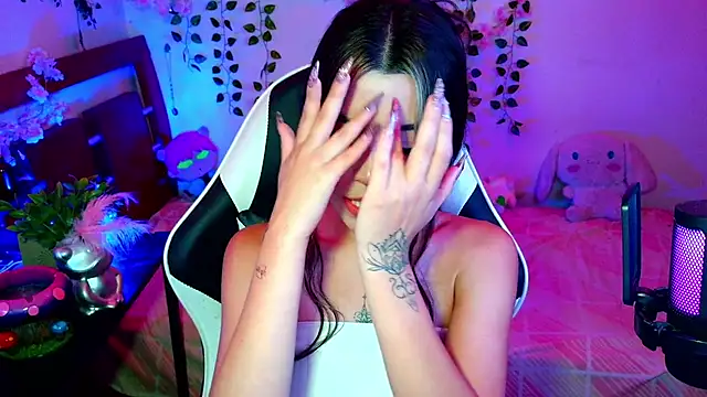 Kittyuwu_'s cam snapshot