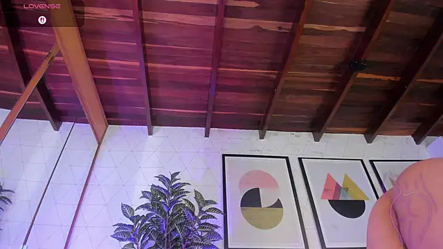 MiaKay1's cam snapshot