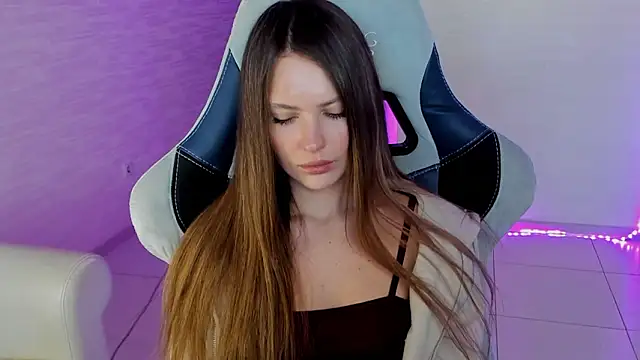 yourArya's cam snapshot