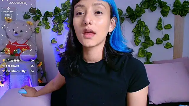 tati_cardenas's cam snapshot