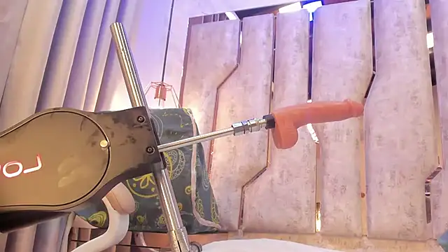 Caroline_palmerr's cam snapshot