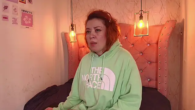 rosse_channel__'s cam snapshot