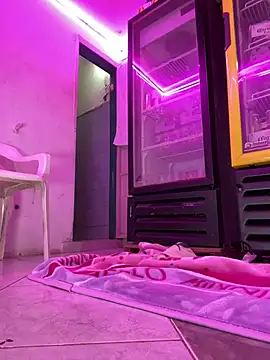 Hot_beauty__'s cam snapshot