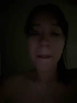 Emi_blair live sex cam