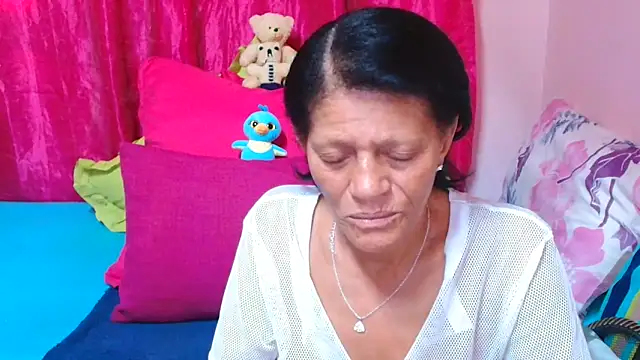 SLUTTYROXY's cam snapshot