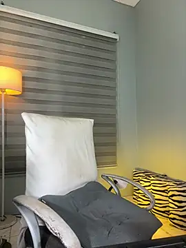 Olivia_Jordan live sex cam