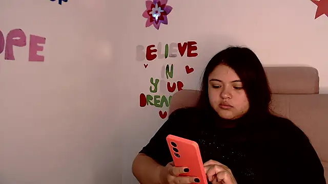 lizzie_c's cam snapshot