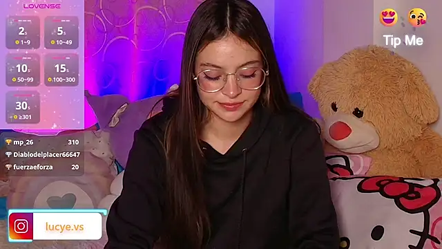 LucyEvans_'s cam snapshot