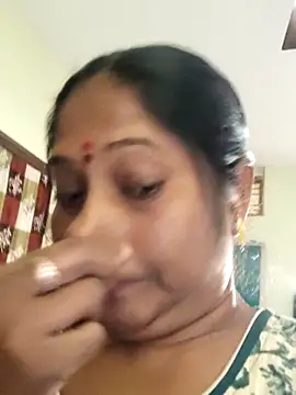 yamini1431 live sex cam