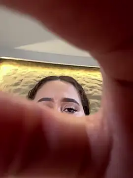 Isa__Blanc live sex cam