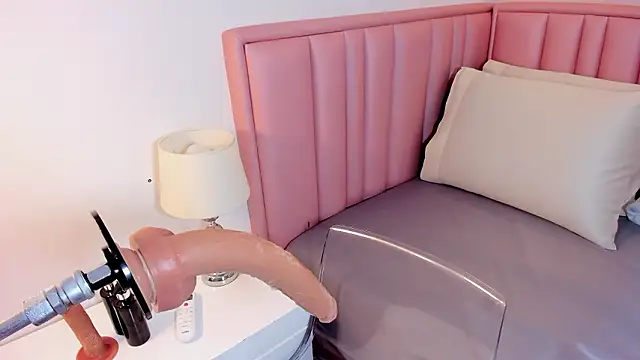 TIFFANY_GLOW__'s cam snapshot