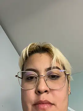 Dakota_Bailey's cam snapshot