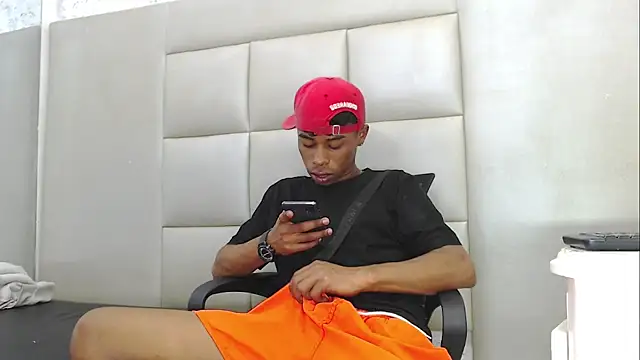 TonnyMarck live sex cam