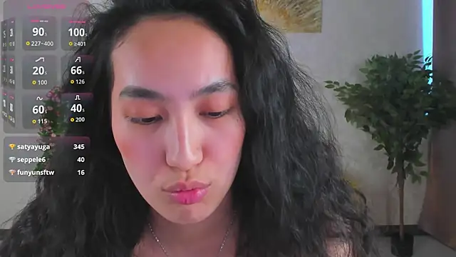 FlirtyAura's cam snapshot