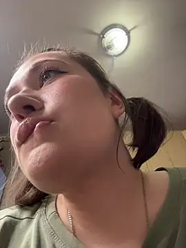 RussianBetty's cam snapshot