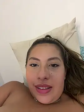 Emily_joee_ live sex cam