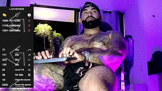 Max-prada live sex cam