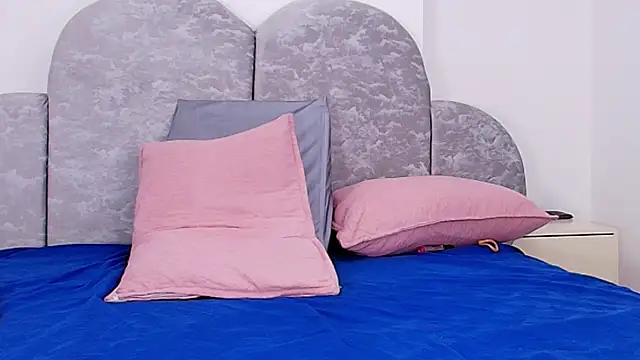 ari_fire's cam snapshot