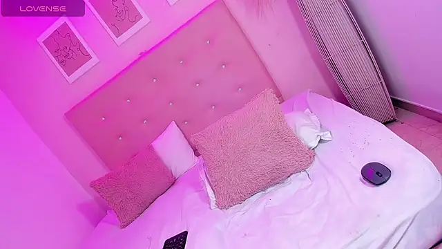 ANNIE_DOLCE_ live sex cam