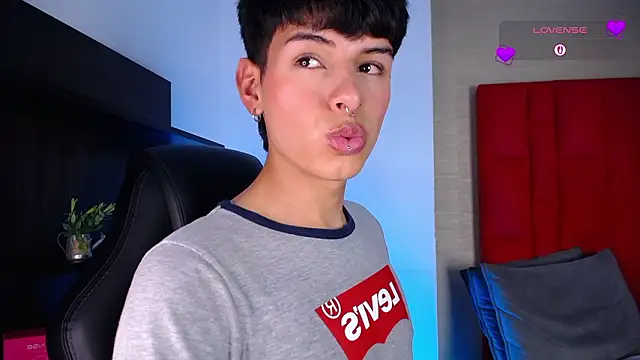 Ezra_Storm live sex cam