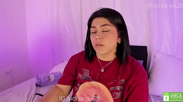 lucy26_'s cam snapshot