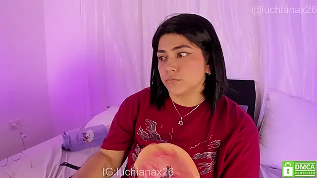 lucy26_'s cam snapshot