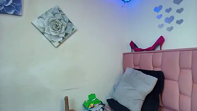 victoria_aphril's cam snapshot