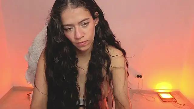 daniela_rivasthl's cam snapshot