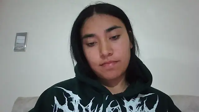 AmberGold-'s cam snapshot