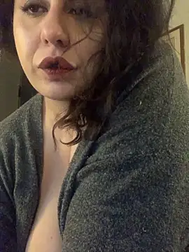 holyeroticss live sex cam