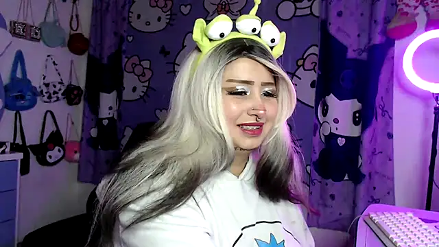 lussyevans24's cam snapshot