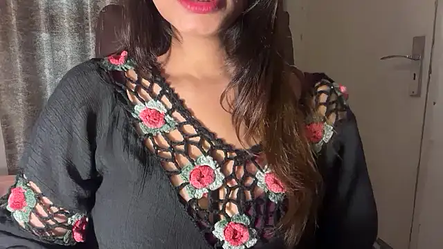 Cupid_of_Hearts's cam snapshot