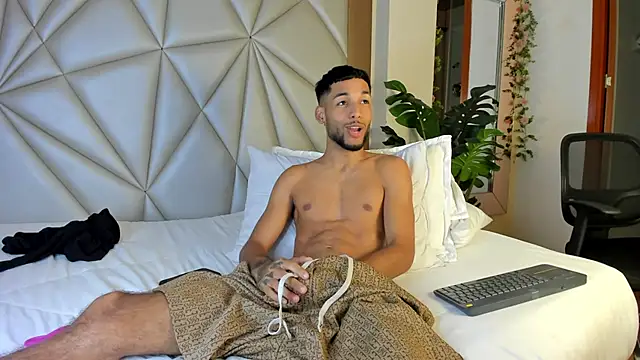 Thiagoferreti's cam snapshot