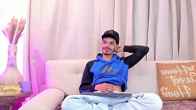 Timothe_Evans's cam snapshot