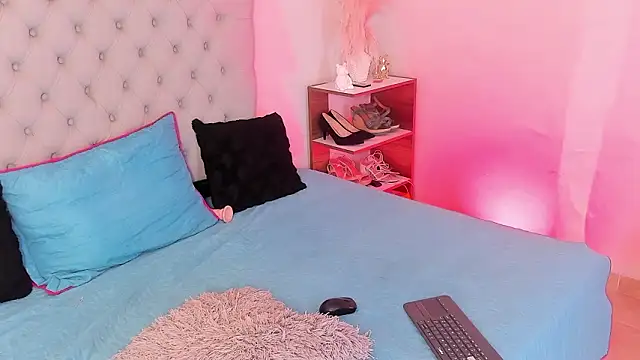 SofiRuiz_'s cam snapshot