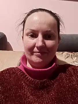 BustyLadyAlma live sex cam