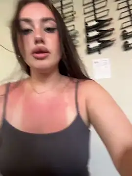 KiraSunshine live sex cam