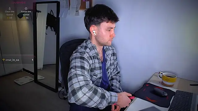 HonestAndrew live sex cam