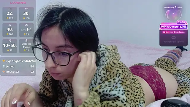 Maggie_Fox3's cam snapshot