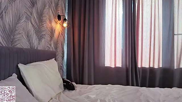 ElvinaRose's cam snapshot