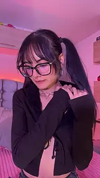 _Lucycherry's cam snapshot